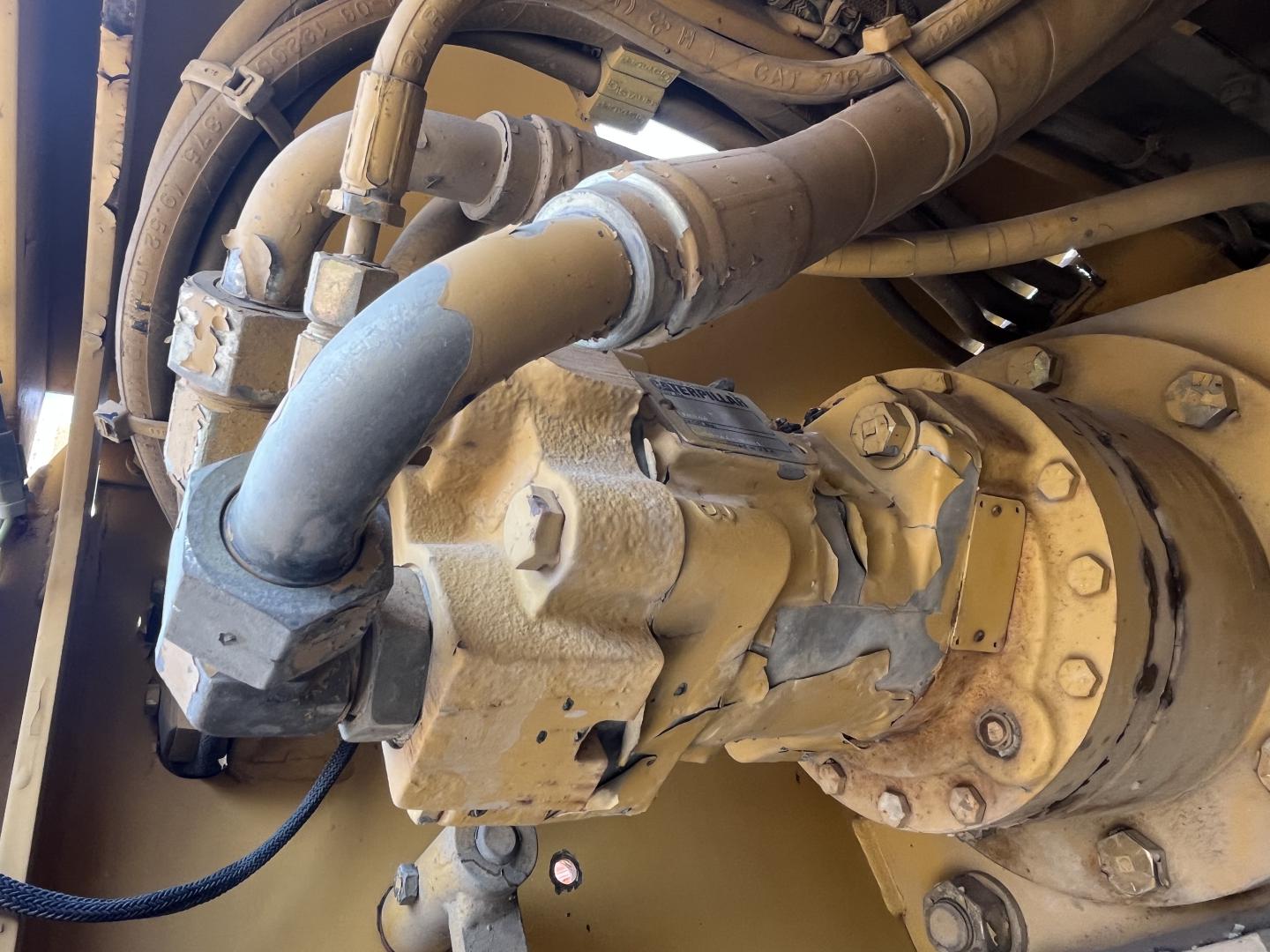 ./imagenes/INVOICE/2019/16430/PAVIMENTADORA CATERPILLAR AP-1055B PARA REFACCIONES (11).JPG